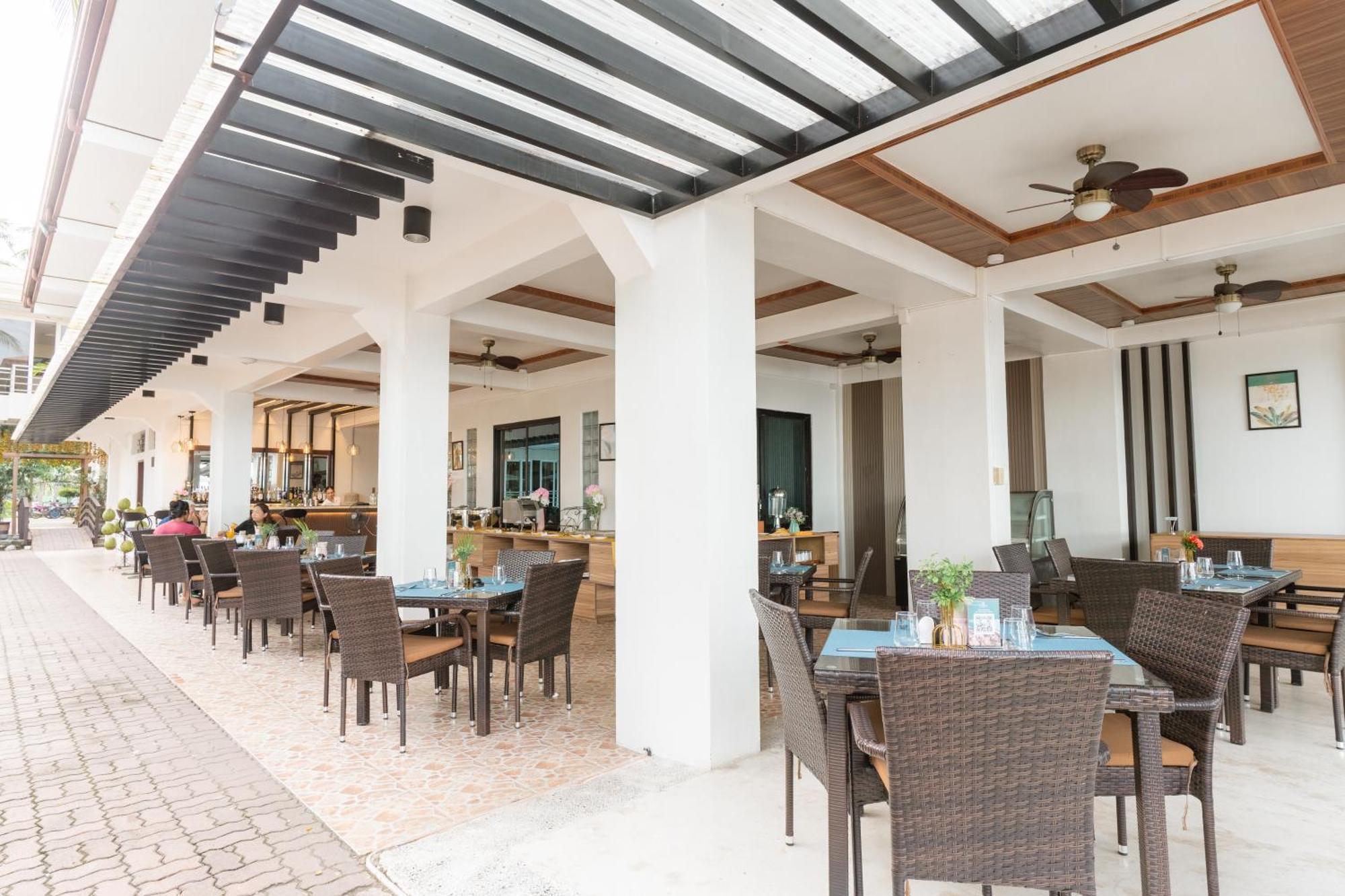 Costa Palawan Resort Puerto Princesa Zewnętrze zdjęcie